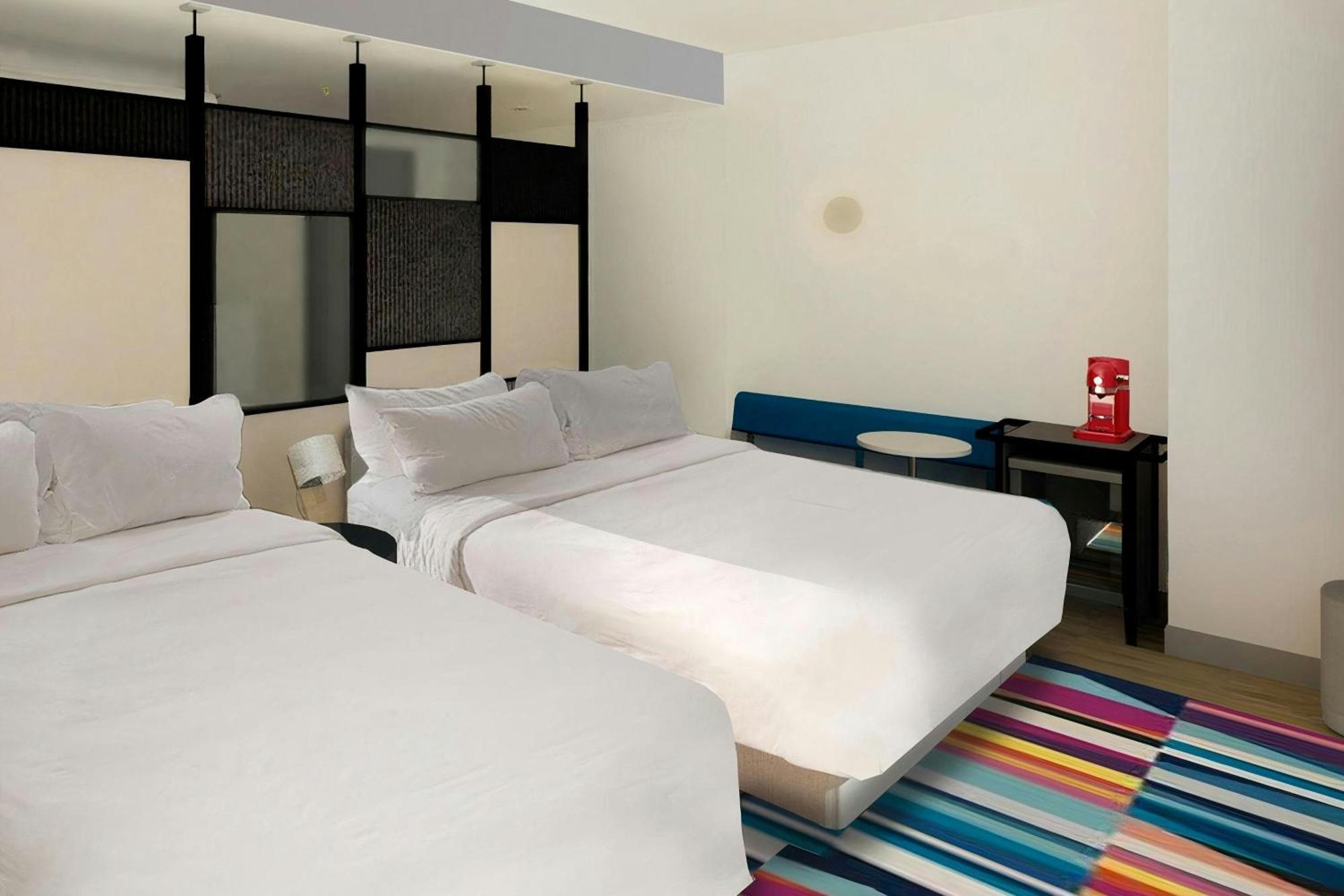 Aloft Santo Domingo Piantini Hotel Екстериор снимка