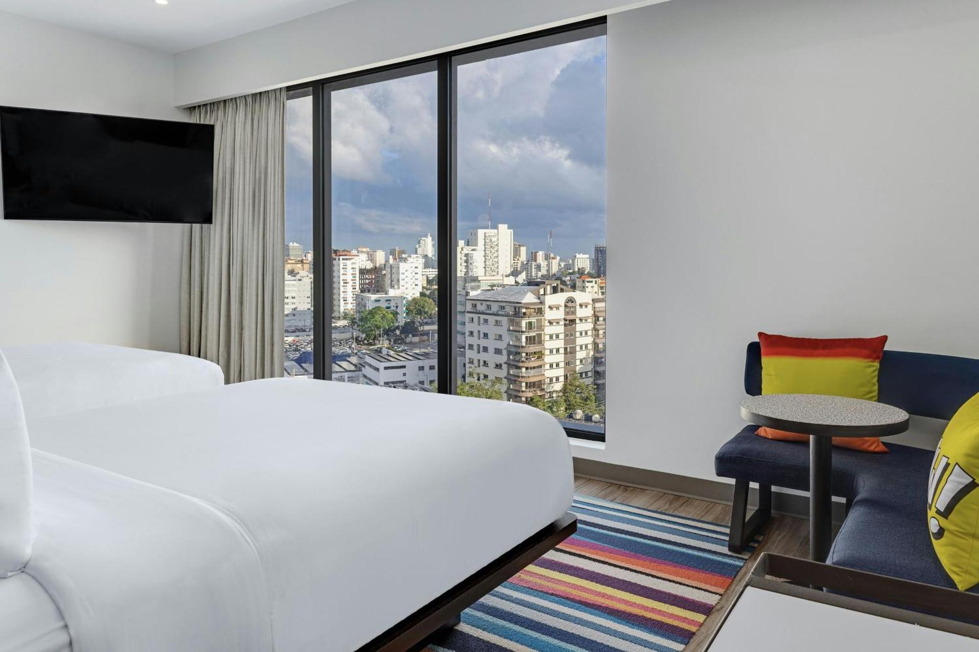 Aloft Santo Domingo Piantini Hotel Екстериор снимка